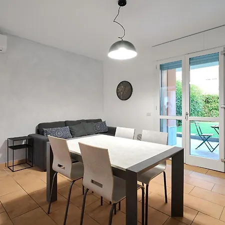 Xenia - Spacious And Bright New Flat With Garden Milan